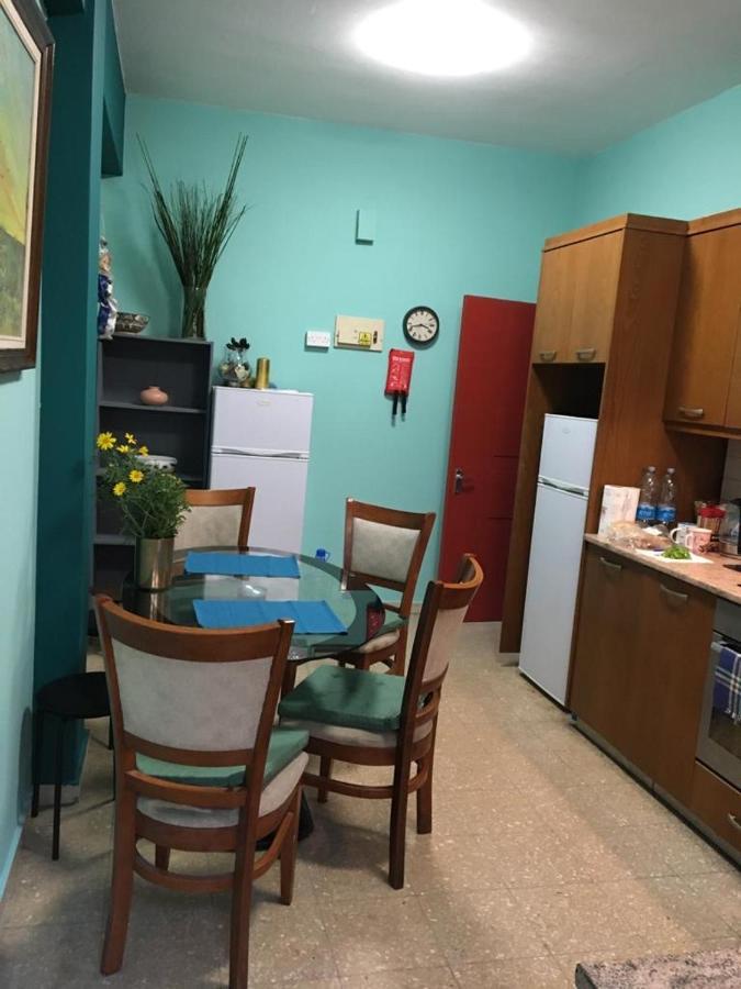 Noer Hostel ลาร์นาคา ภายนอก รูปภาพ